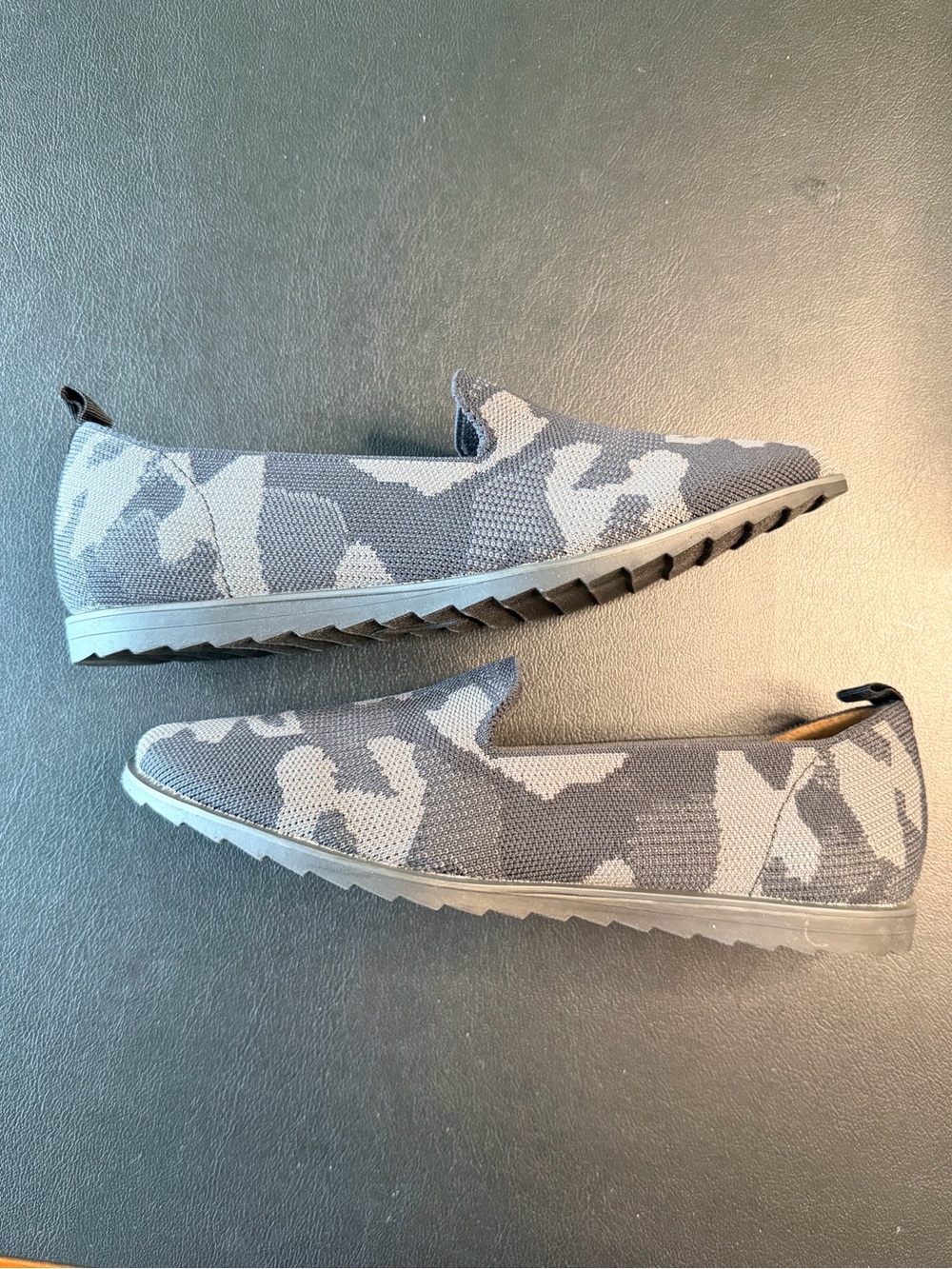 Eurosoft Ravenna Women's Gray Camo Knit Slip-On Loafers Size 9